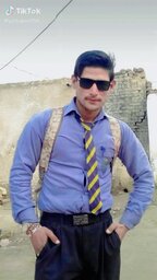 Muhammad Zeeshan Khan1