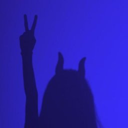 alexZ_