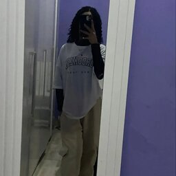 Lyly Goncxlvz