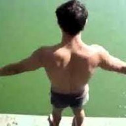 bahoi jumps off the bridge