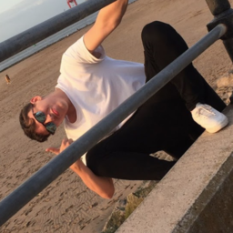 MegaMbro