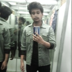 Amjath M