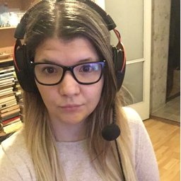 Eszti