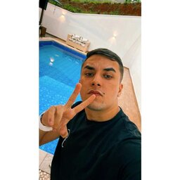 Castroz1n