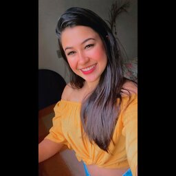 Julia Ferreira