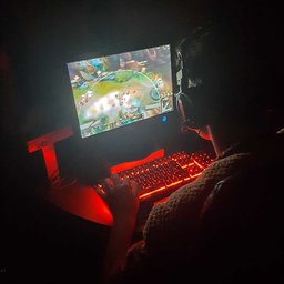 Twitch SkYoTp